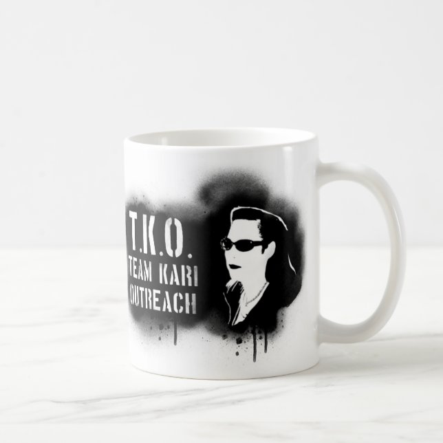 TKO - Svarten stencilerar Kaffemugg (Höger)