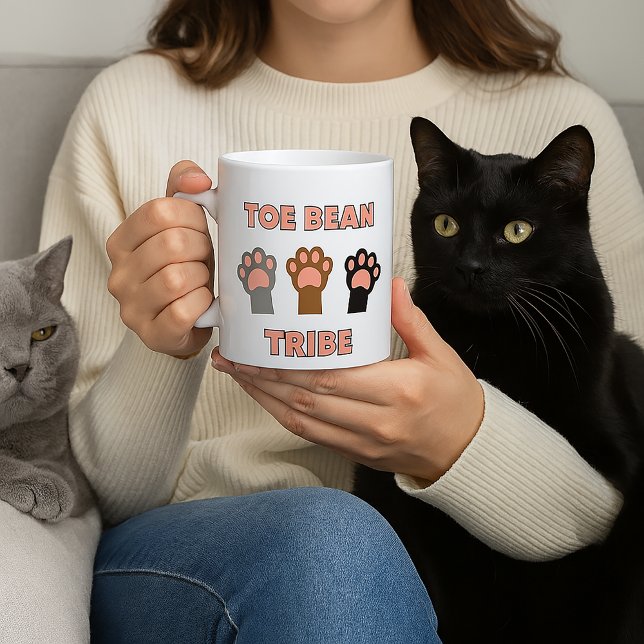 Toe Bean Tribe Cute Cat Kawaii Kaffemugg (A mug with three cat paws and says toe bean tribe)