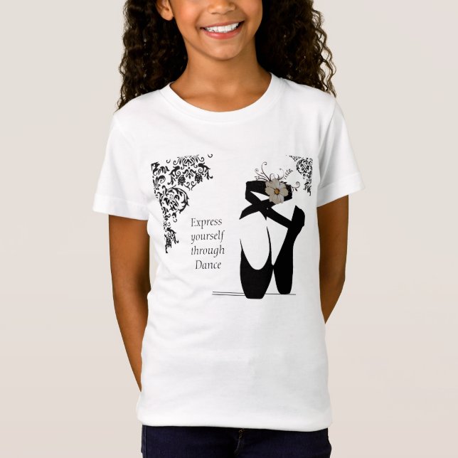 Toen skor med svart snöreinbjudan tee shirt (Framsida)