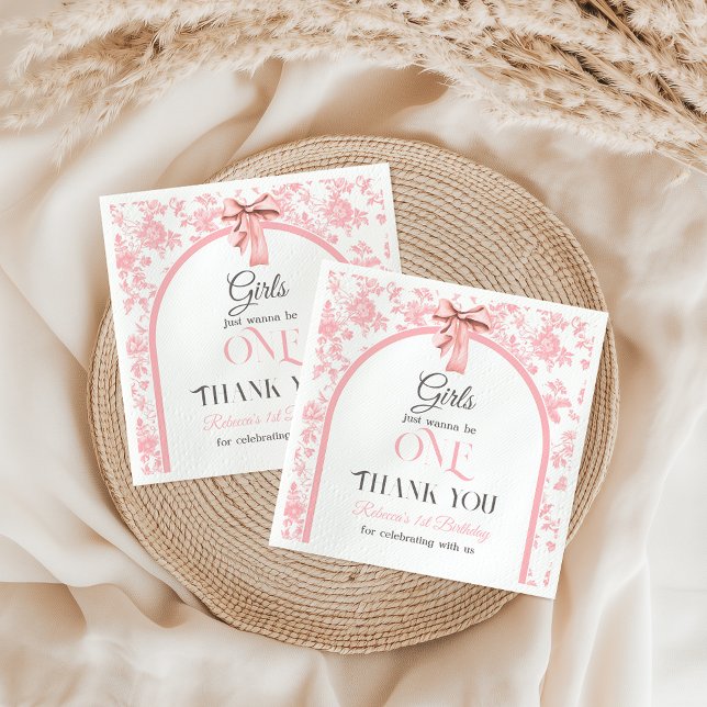 Toile de Jouy Pink Bow First 1st Birthday Decor Pappersservett (Skapare uppladdad)