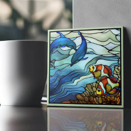Töjda art nouveau-fiskar och delfiner glaserade kakelplatta