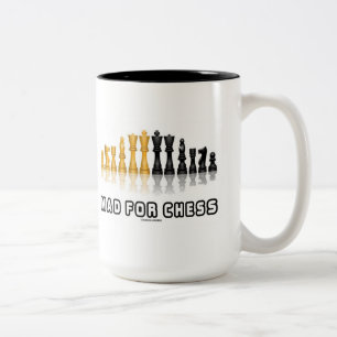 Tokig i Schack (Reflekterande Schackset) Två-Tonad Mugg