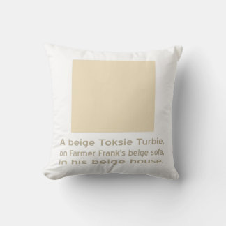 Toksie Turbie Beige på Beige Kudde