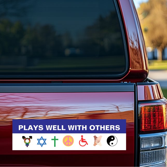 Tolerans Bildekal (Plays Well With Others Tolerance Kindness Bumper Sticker)