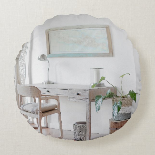 TOM DESK NÄRA KURTAN RUND KUDDE (Framsidan)