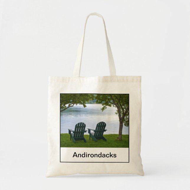 Tomma Adirondack varar ordförande vid att vända Tygkasse (Framsidan)