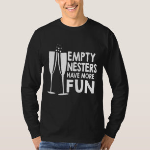 Tomma nestrar har mer Roligt tomt Nester 1 T Shirt