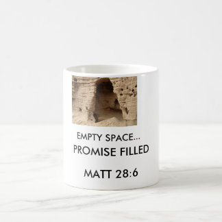 TOMT FYLLT UTRYMME… LÖFTE KAFFEMUGG