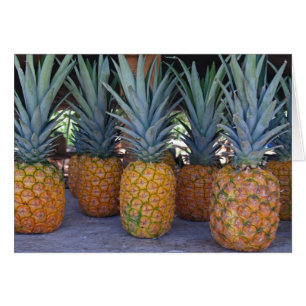 Tomt kort med ananas bakgrund