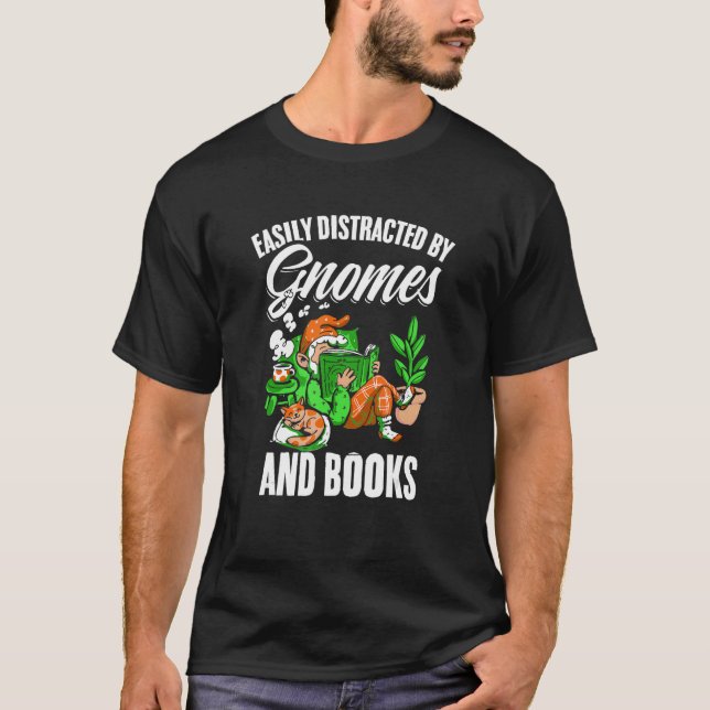 Tomtar Och Böcker Trädgårdstomtar Trädgård Trädgår T Shirt (Framsida)