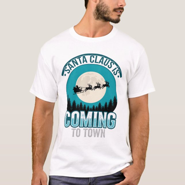 Tomte Claus Kommer Till Stan Julmåne Design T Shirt (Framsida)