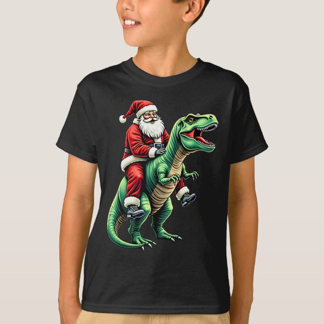Tomte på dinosaurie t shirt (Framsida)
