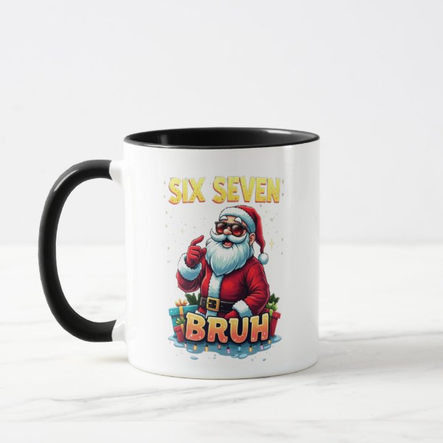 🎅Tomte säger Six Seven Meme Rolig Tomte Håller  Mugg (Vänster)