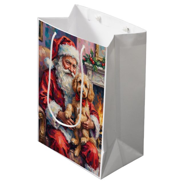 Tomte som håller pudel julkonst (Framsidan Vinklad)