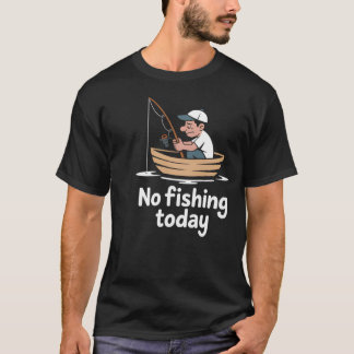 Tomtegubbe på fiske – Rolig trädgårdstomte T Shirt