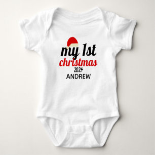 Tomtehatt Elegant Första julen Babynamn T Shirt