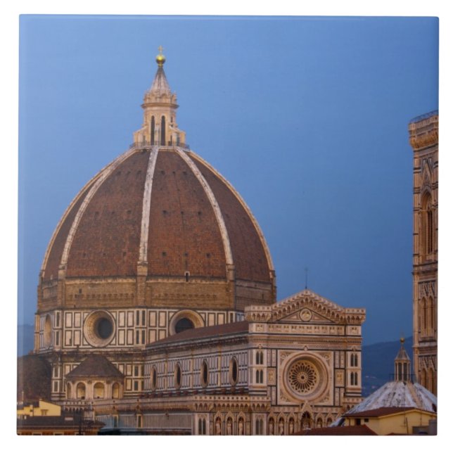 Tomten av katedralen Santa Maria del Fiore i varm  Kakelplatta (Framsidan)