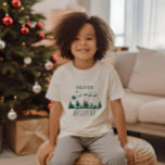 Tomten tror på traditionell jultomte-grönt t shirt<br><div class="desc">Tomten tror att den traditionella grönten för modern elegant i jultomten gynnar skjortans presentdesign.</div>