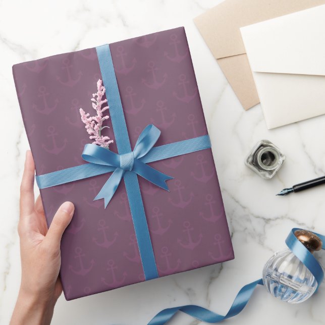 Tonalförankringar på mörkgrå magenta presentpapper (Gifting)
