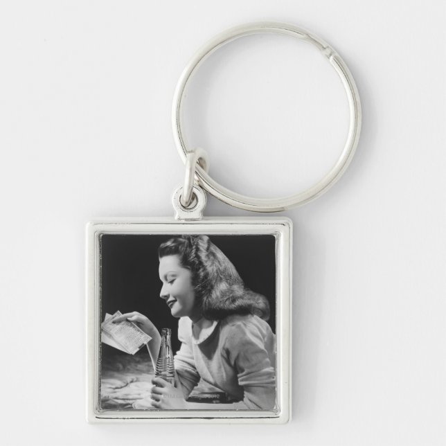 Tonårs- flicka fyrkantig silverfärgad nyckelring (Framsidan)