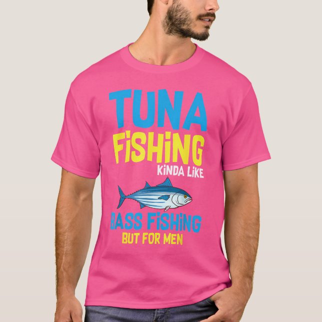 Tonfiskfiskefartyg som seglar på fiskjakt t shirt (Framsida)