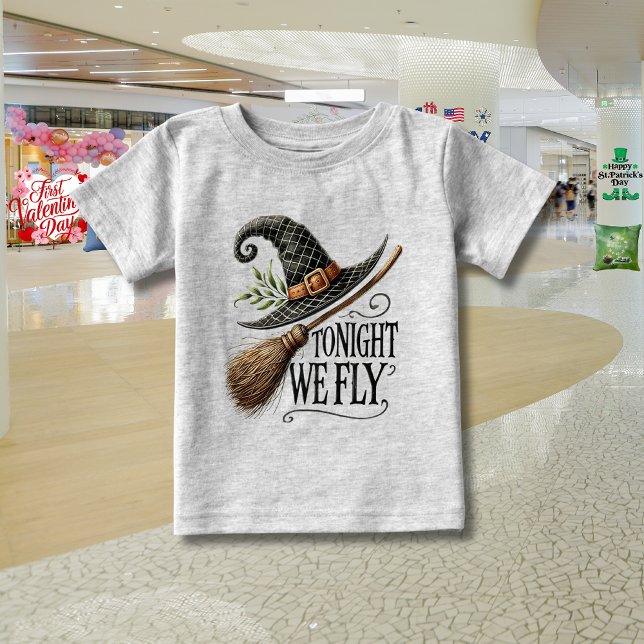 Tonight We Fly Halloween  T Shirt (Skapare uppladdad)