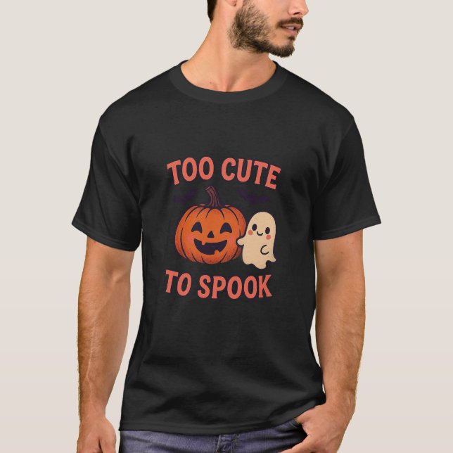 Too Cute To Spook – Adorable Halloween Ghost & Pum T Shirt (Framsida)