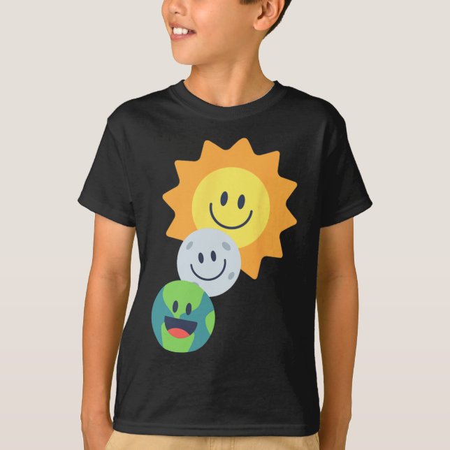 Toppen Cute Earth Måne Sol Solar Eclipse 2024 Funn T Shirt (Framsida)