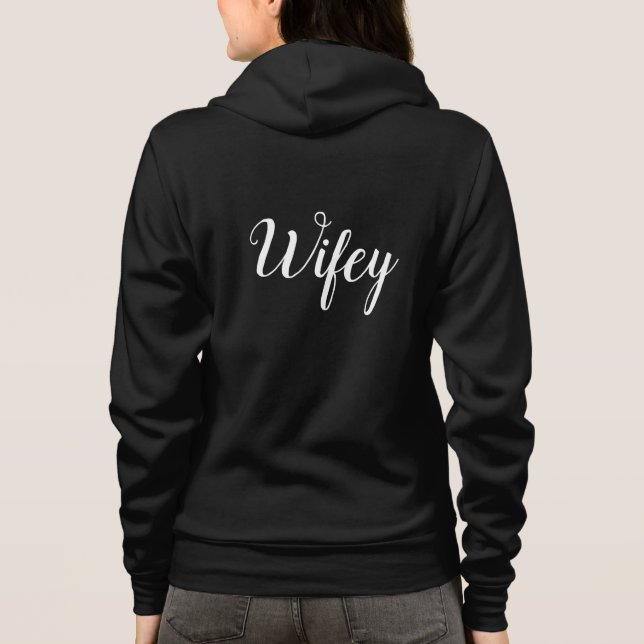 Toppen Cute Wifey Hoody i Black T-shirt (Baksida)