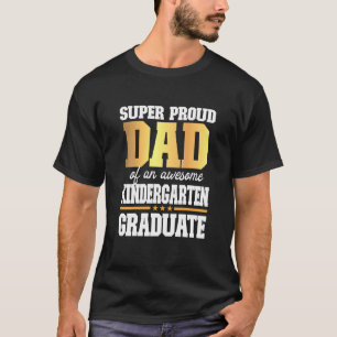 Toppen stolt Pappa av Kindergarten GR 2021 Fantast T Shirt