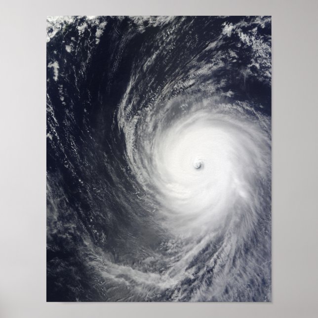 Toppen Typhoon Melor hovers over Pacific Oce Poster (Framsidan)