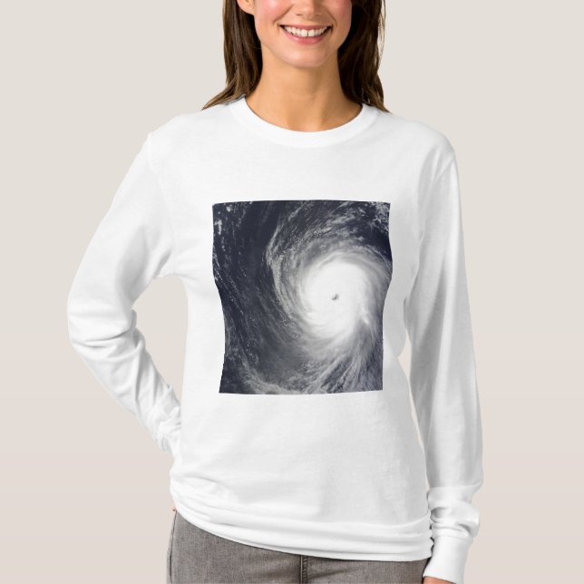Toppen Typhoon Melor hovers over Pacific Oce Tee Shirt (Framsida)