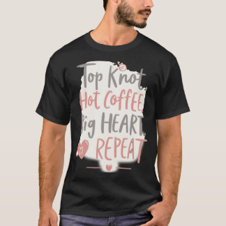Toppknut & Varmt Kaffe | Rosa hjärtas tjejboss-cit T Shirt