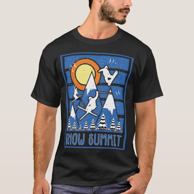 Toppmötet i Retro Snö Ski Sunset T Shirt (Framsida)