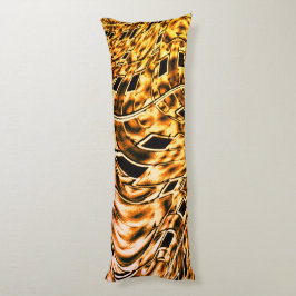 Torkad med en ljusskugga av korall till guld kroppskudde