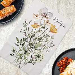 Torkad vildblomsbukett med monogram kökshandduk