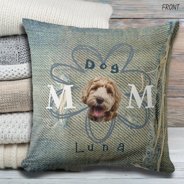 Torn Blue Denim Jeans Hål och Hund Kudde (This is the perfect custom gift for mom! She will love this throw featuring her favorite dog!)