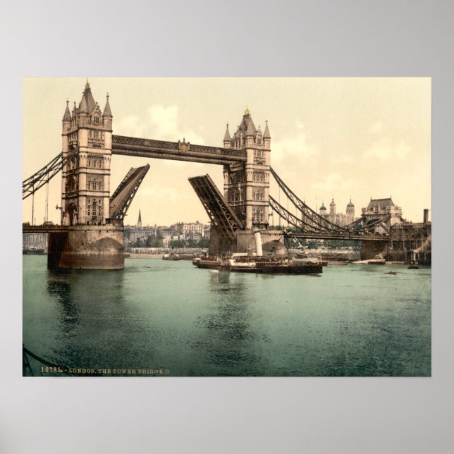 Torn Bridge I, London, England Poster (Framsidan)