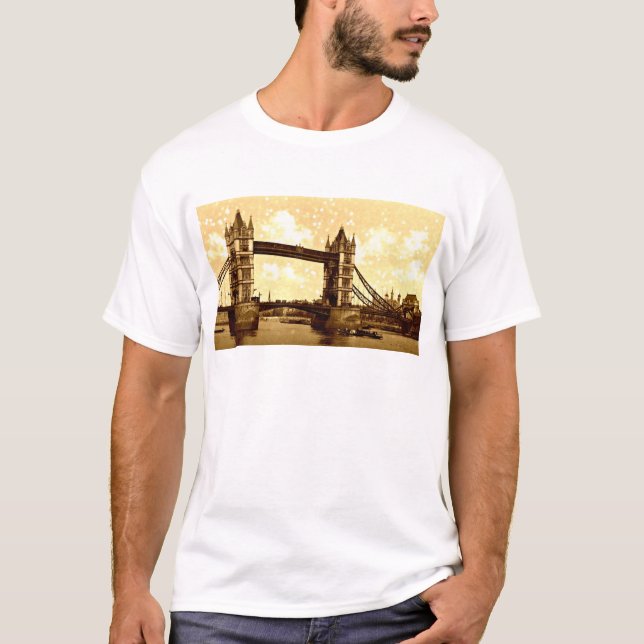 Torn Bridge London 1900 T Shirt (Framsida)