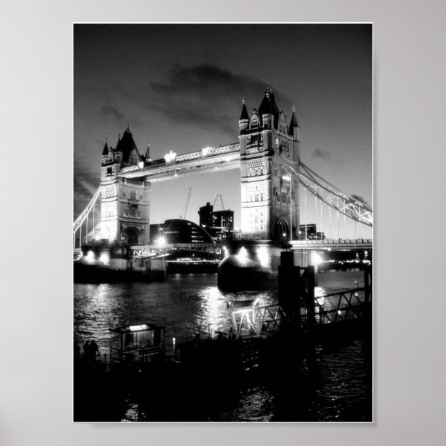 Torn Bridge London Poster (Framsidan)