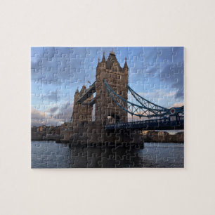 Torn Bridge - London Pussel