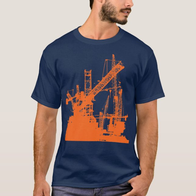 Torn Crane Operator Construction Worker Skyline T Shirt (Framsida)