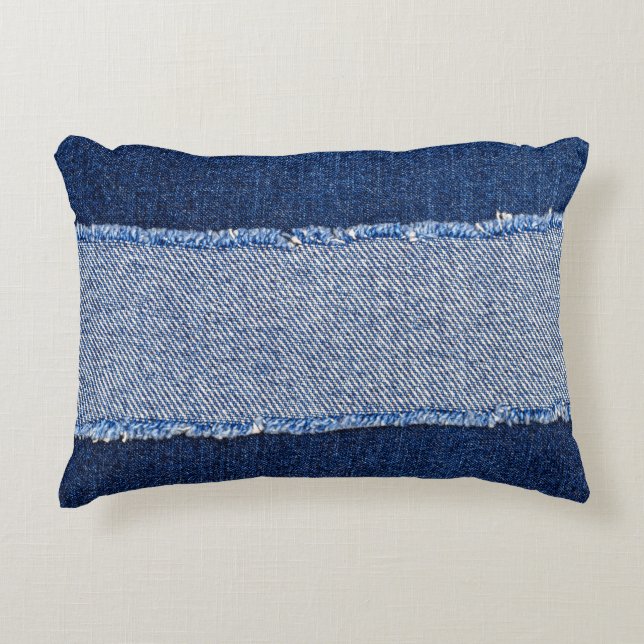 Torn denim: blå jeans-väv. prydnadskudde (Framsidan)