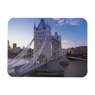 Torn överbryggar i London Magnet
