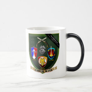 Torn tjaller den varma muggen magisk mugg