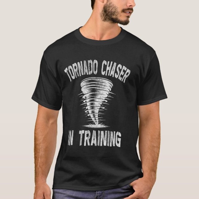 Tornado Chaser in Training - Storm Hunter T Shirt (Framsida)