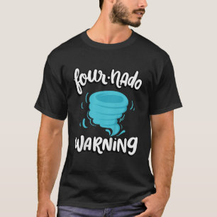 Tornadot Kids Fournado Warning 4e födelsedagen Thm T Shirt