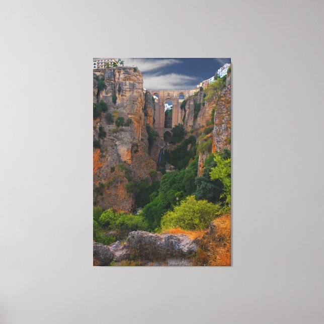 TORNANDE FRÅN OVAN- RONDA, SPANIEN CANVASTRYCK (Framsida)