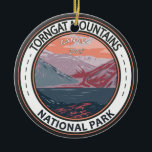 Torngat Mountains National Park Canada Badge Julgransprydnad Keramik<br><div class="desc">Konsdesign för Torngat Mountains nationalpark. I parken ser du polar björnar och karibou-roam bland jordens äldsta sten.</div>