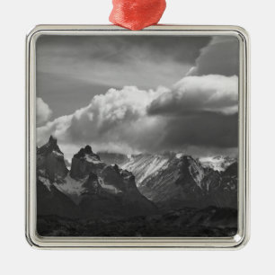 Torres Del Paine nationalpark, Cuernos och Julgransprydnad Metall